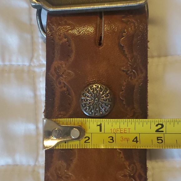 Vintage Belt and Freightliner Buckle Trucker Western Tooled Leather Belt - Picture 11 of 11